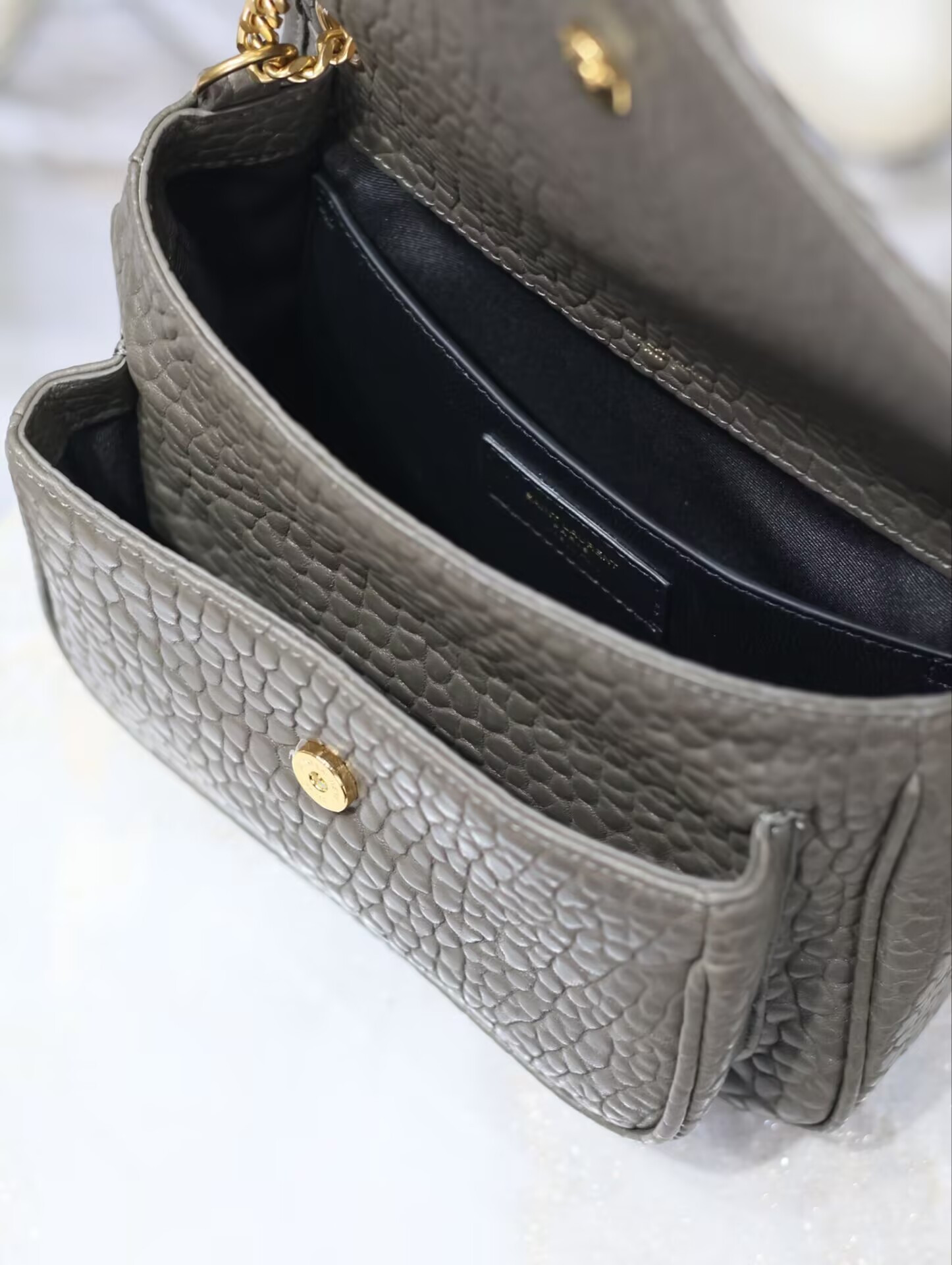 Y51 Niki Mini in grained lambskin 828736 12.5x18x5cm