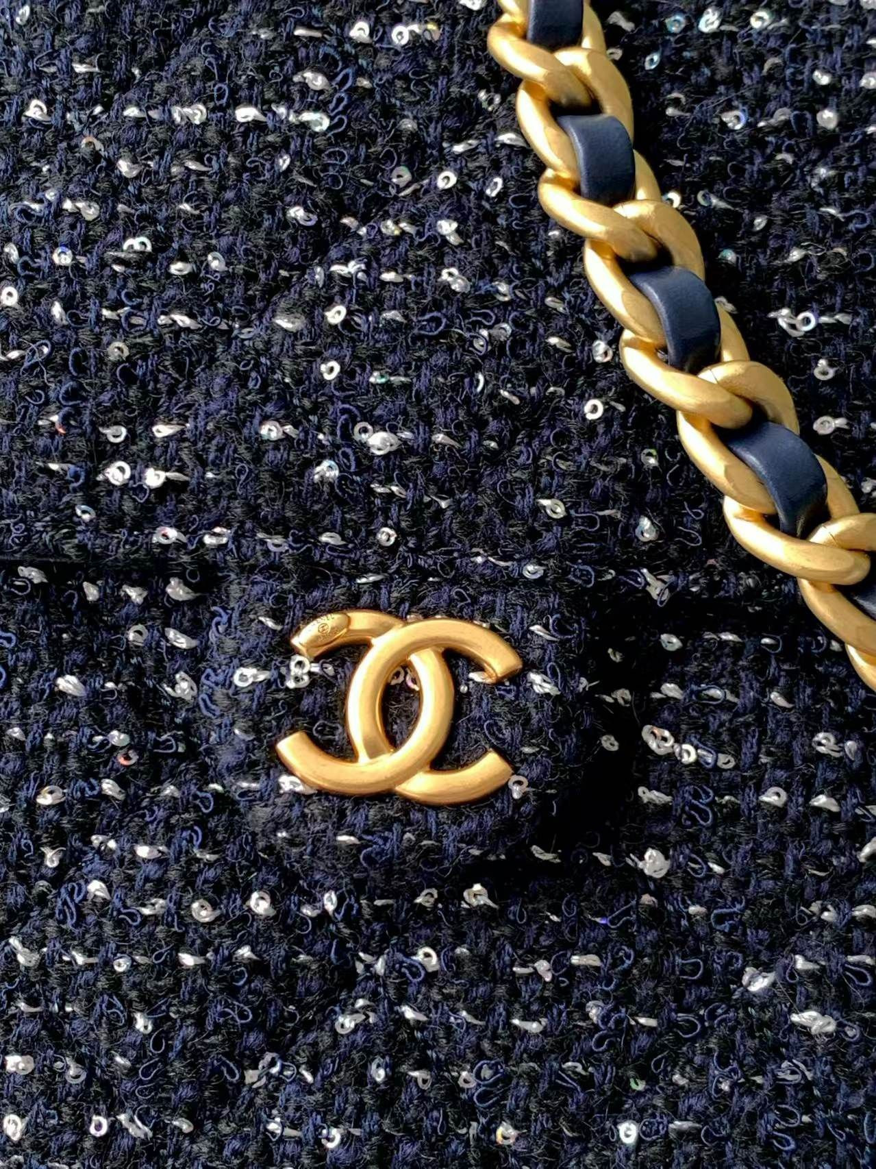 Ch**el 25 Bucket Tweed Bag 26x30x14cm