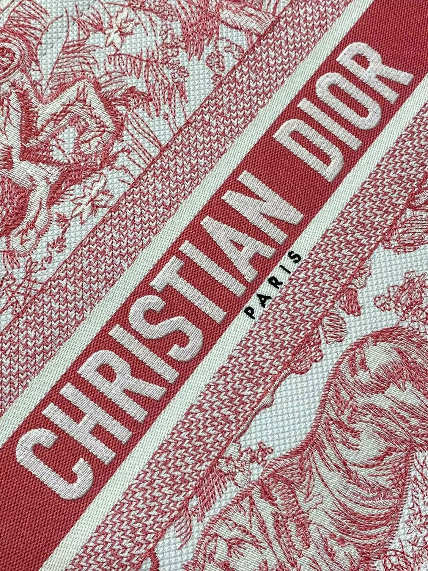 D10r Tote 36 x 18 x 28cm