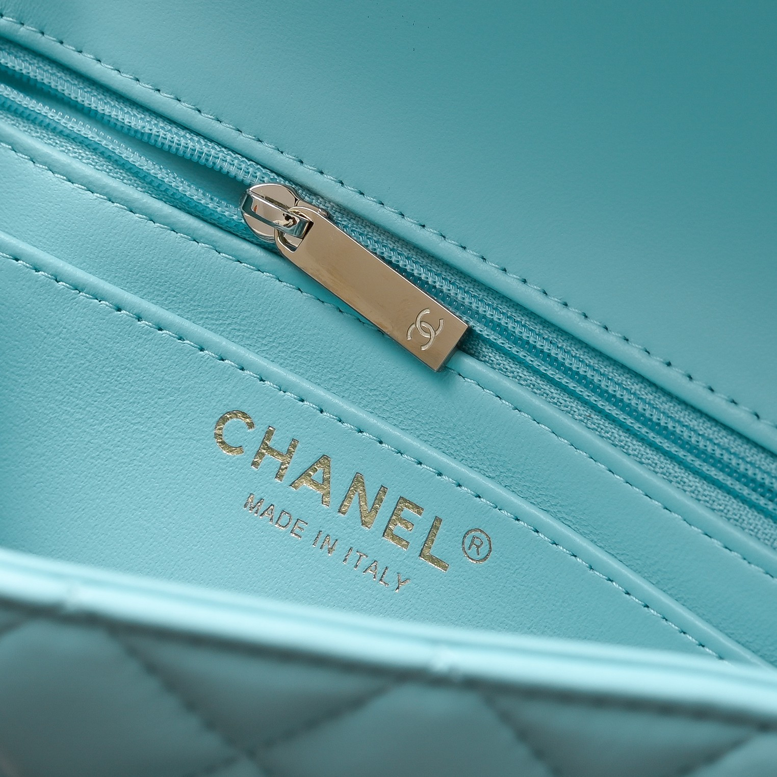 Ch**el mini flap bag 20x12x6.5cm