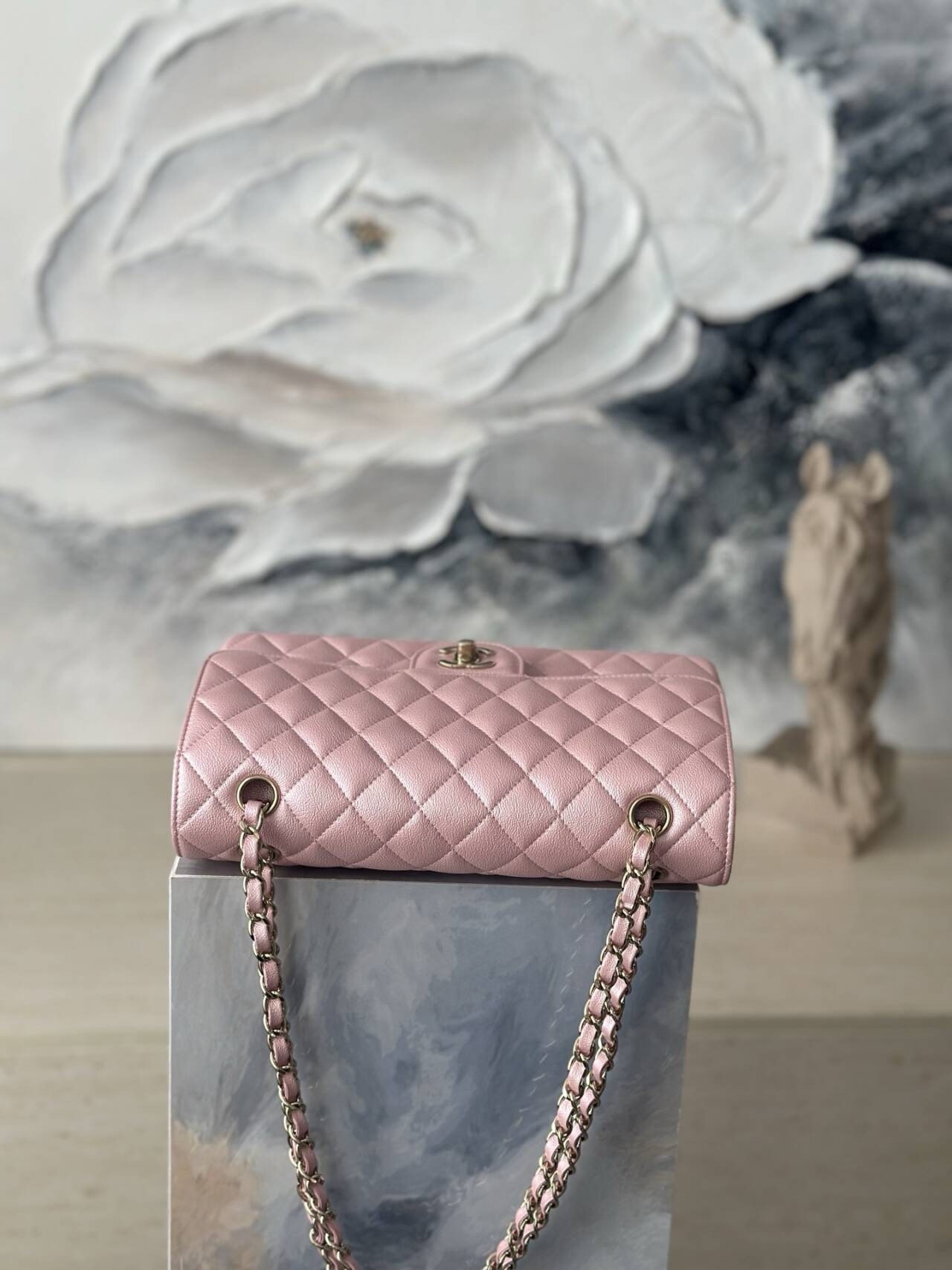 Ch**el Flap Bag Pearlescent Pink AS1112 25.5x15x6cm
