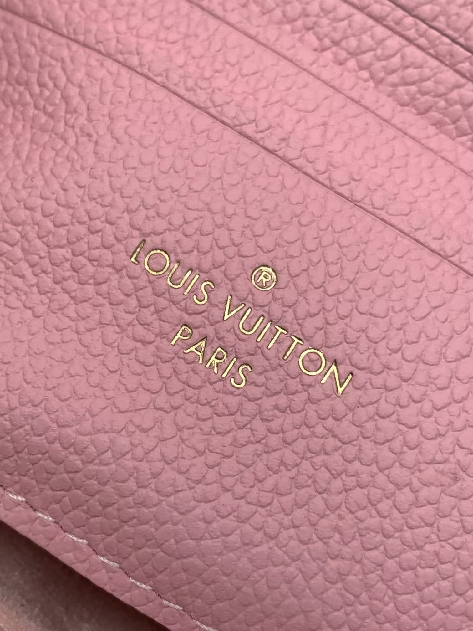 LV Nano Madeleine M29448 21 x 12.5 x 6 cm