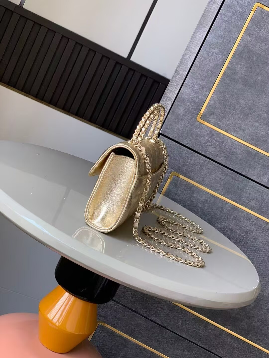 Ch**el Kelly 23P 19x10x4.5cm