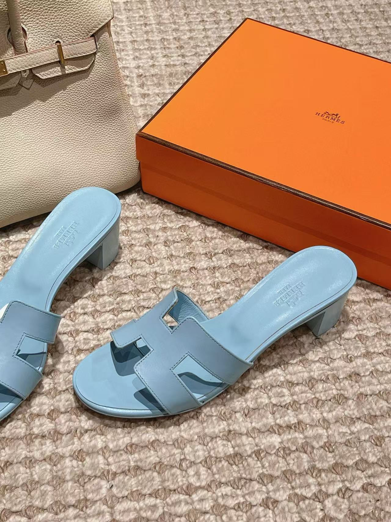 UA H**me5 Oasis Sandal