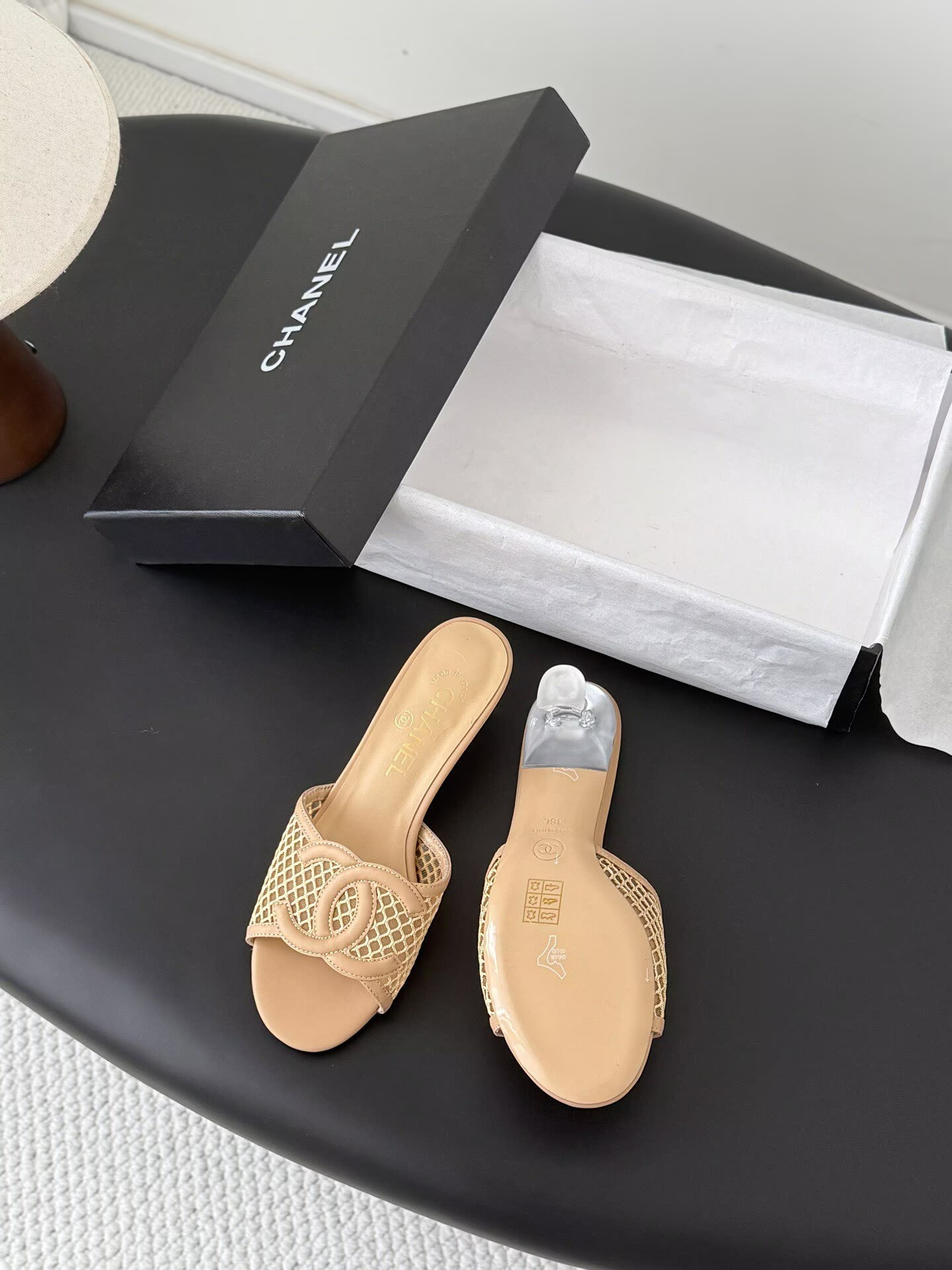 ua Ch**el sandals 4.5cm heel