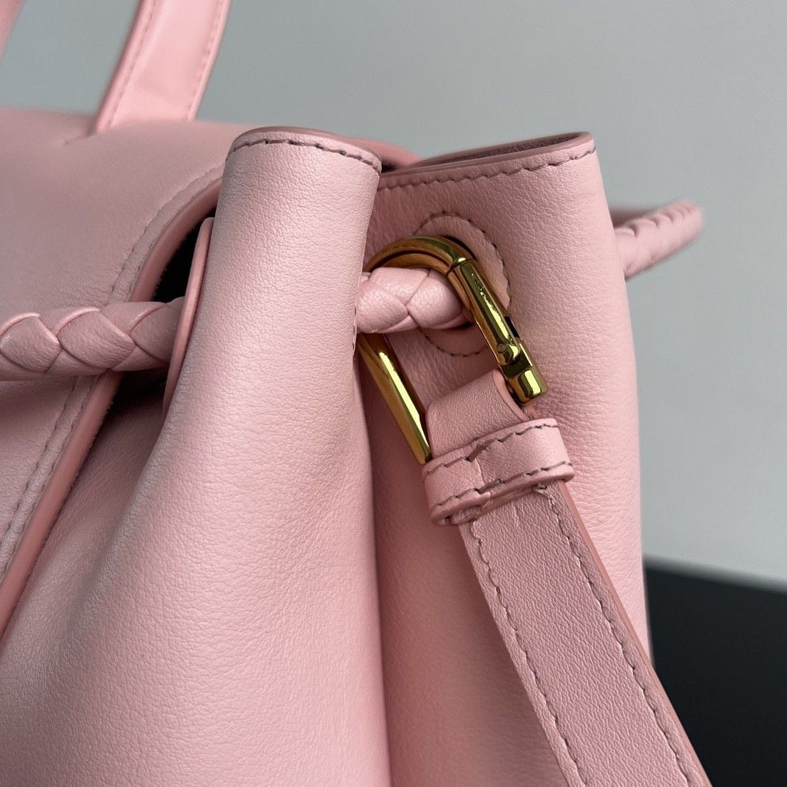 B0tt*ga Ven*ta Large Ciao Ciao 32x41.5x14.5cm