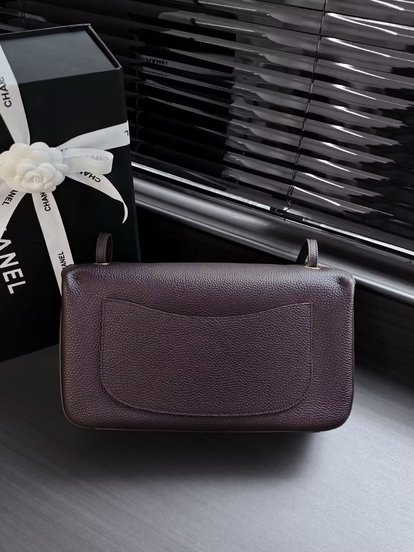 Ch**el Maxi Flap bag in Coffee with Gold-Tone Hardware AS6231 19.5x32x10cm