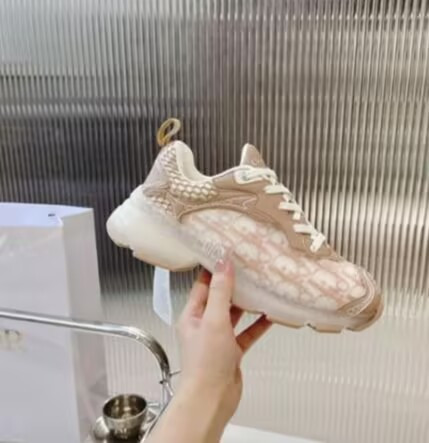 UA D10r Vibe Sneaker