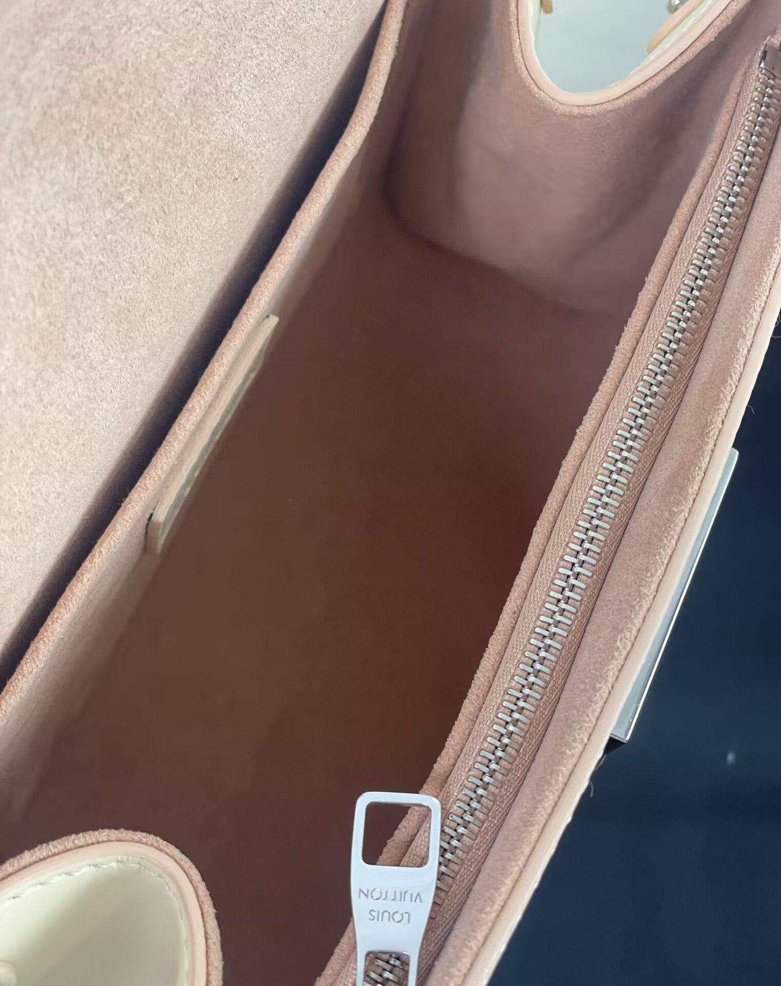 LV Cluny Mini M58928 20x16x7.5cm