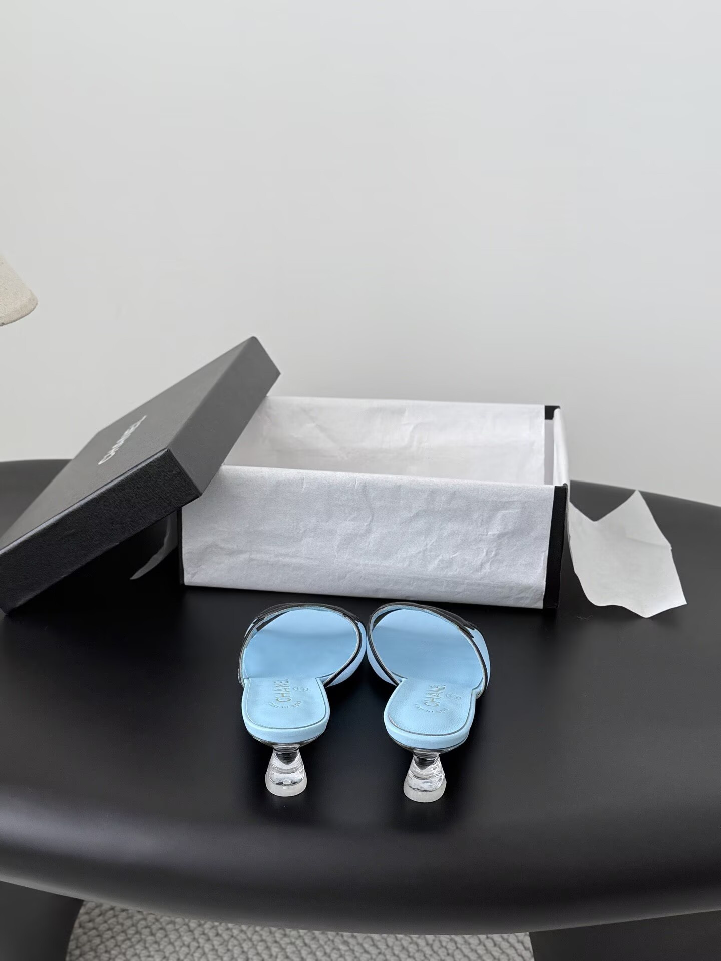 ua Ch**el sandals 4.5cm heel