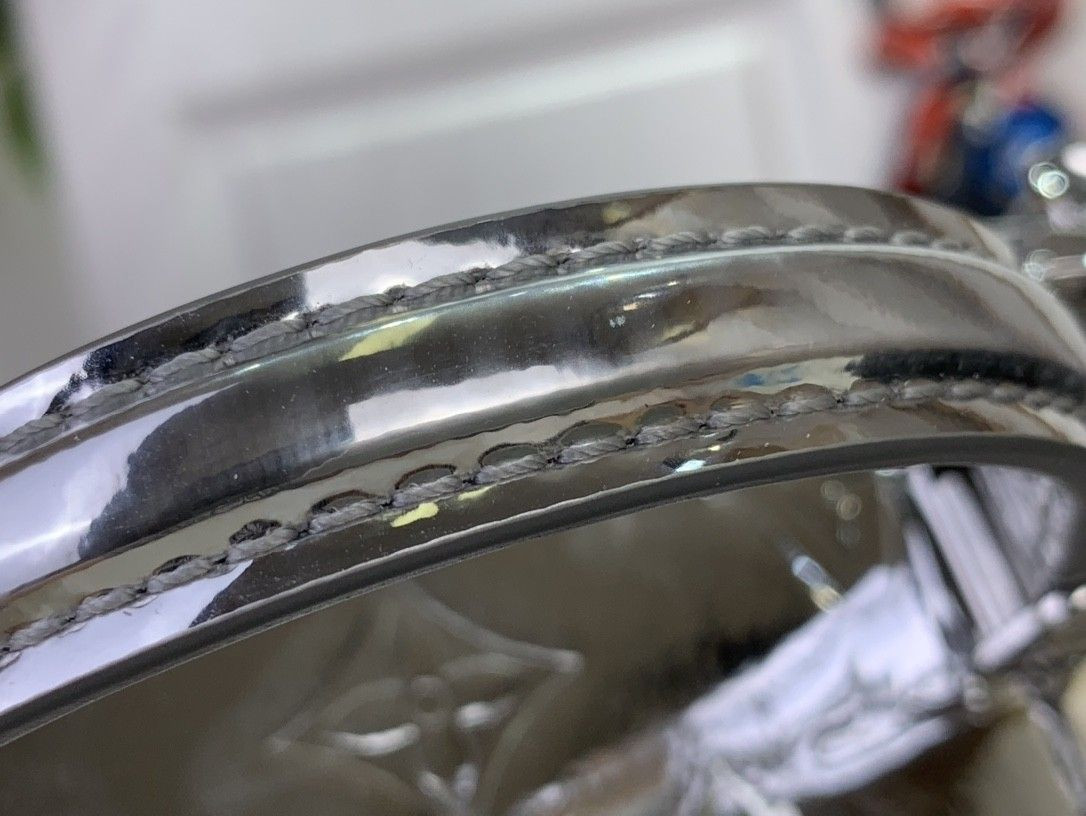 LV Vanity Chain Pouch M26097 11.5x6.5x19cm