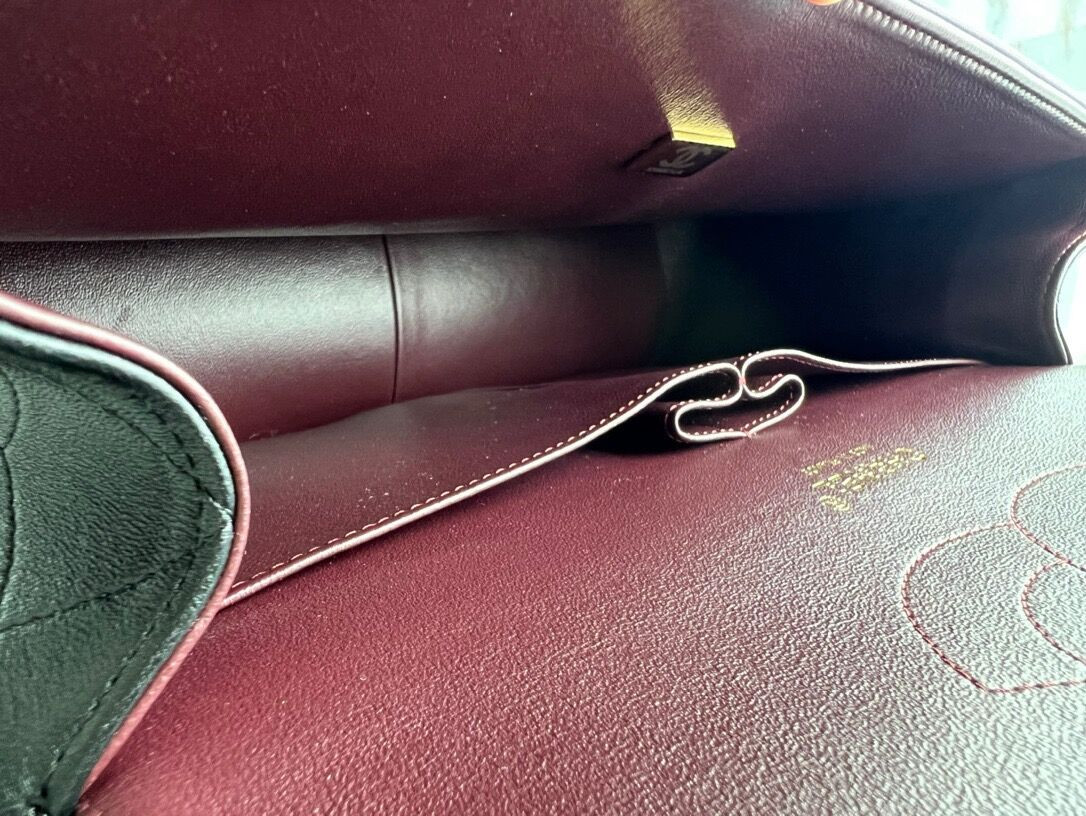 Ch**el Classic Flap Jumbo 30cm CF shiny black 7.6 × 11.7 × 3.9 in