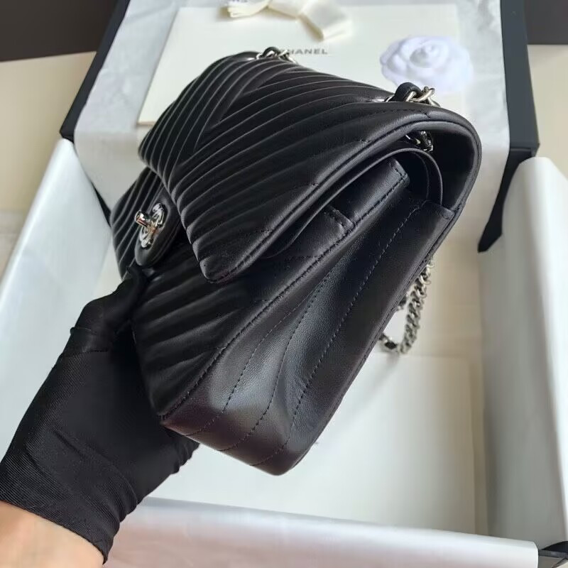 Ch**el Flap Bag 25cm