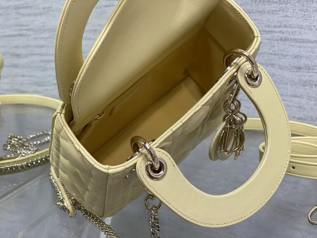 D10r Classic Lady 17×7×15cm