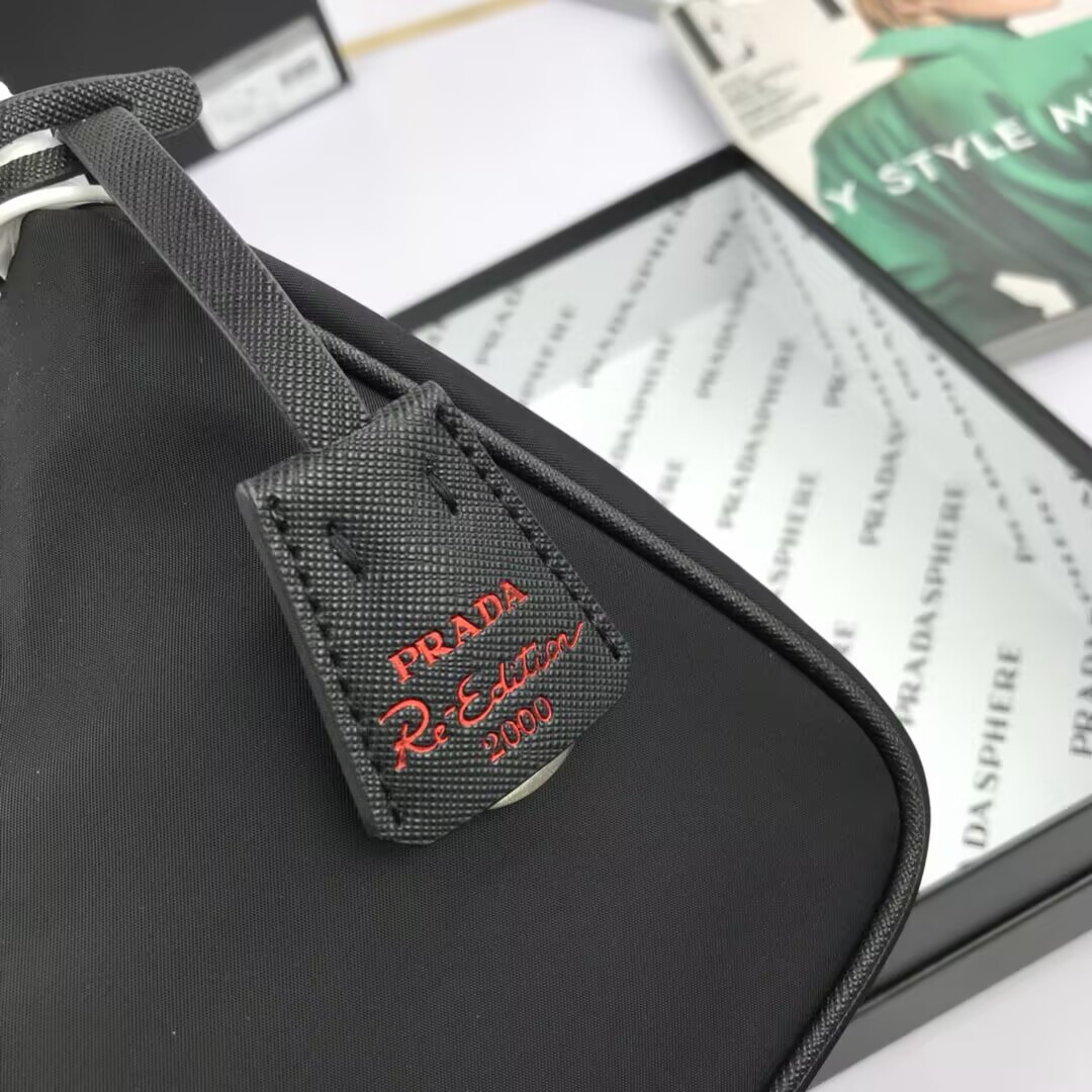 Pra*a Hobo 2000 23 x 13 x 5 cm