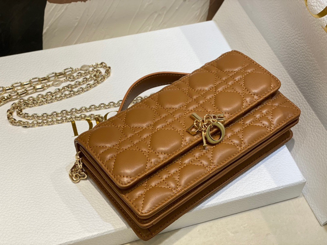 MISS D10r MINI HANDBAG 21 x 11.5 x 4.5 cm