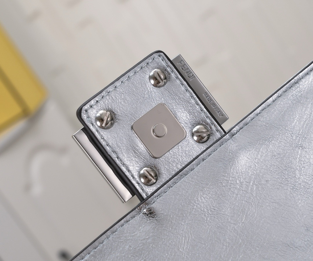 F**di Baguette Phone Pouch Craquelé silver leather pouch 26x6x15cm