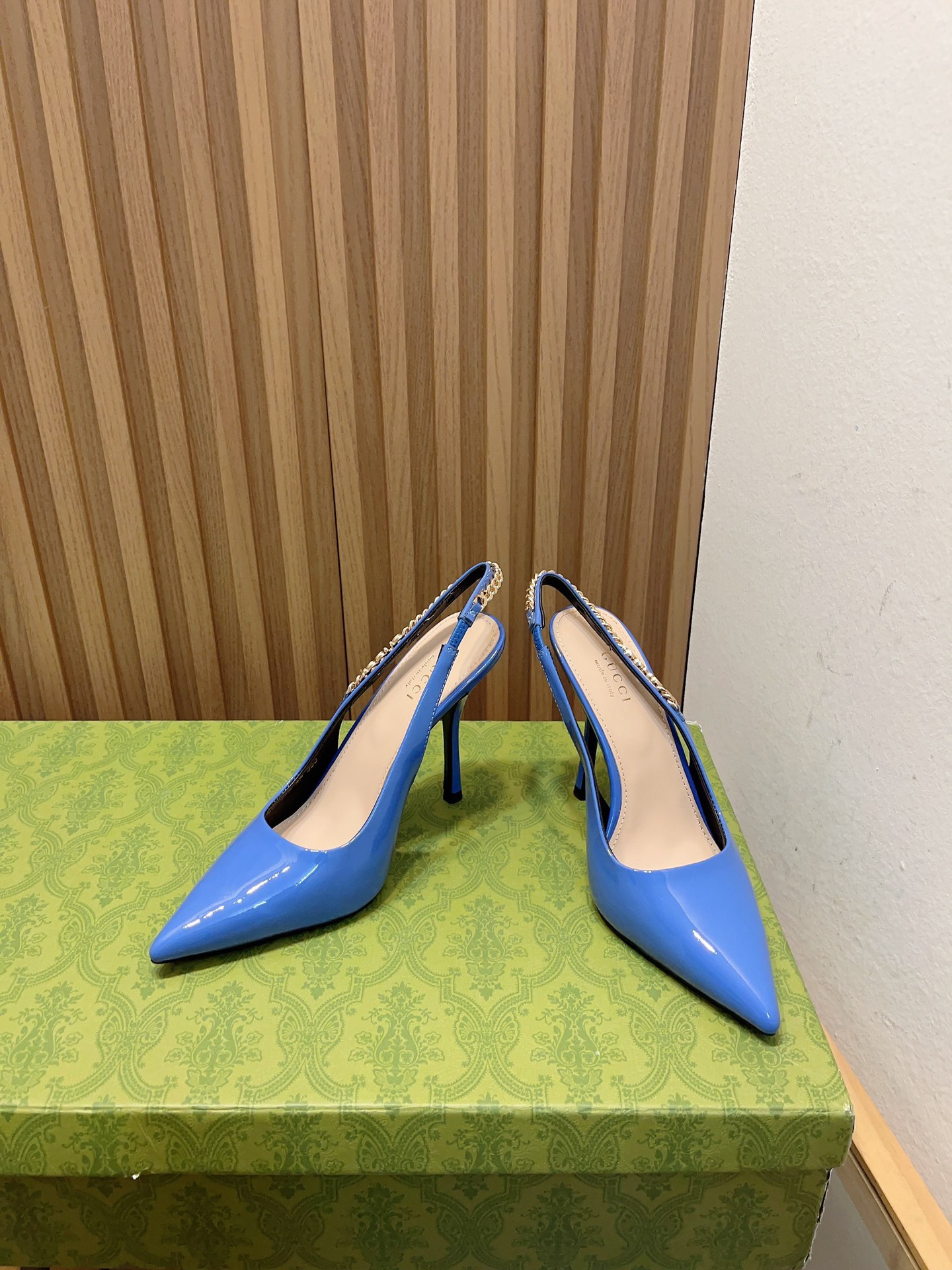 Gvc*1 SIGNORIA SLINGBACK PUMP High