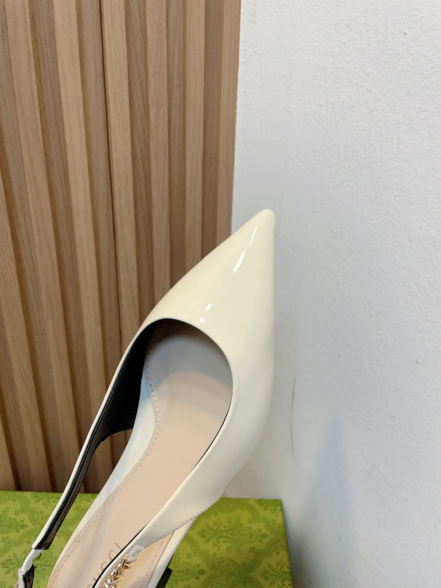 Gvc*1 SIGNORIA SLINGBACK PUMP flat shoes