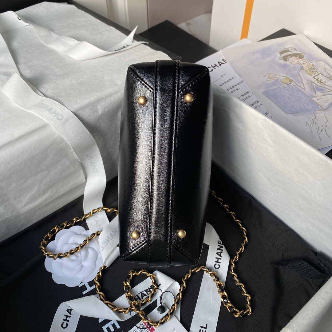 Ch**el MINI BAG WITH TOP HANDLE Shiny Lambskin & Gold-Tone Metal Black 12 × 18 × 7 cm