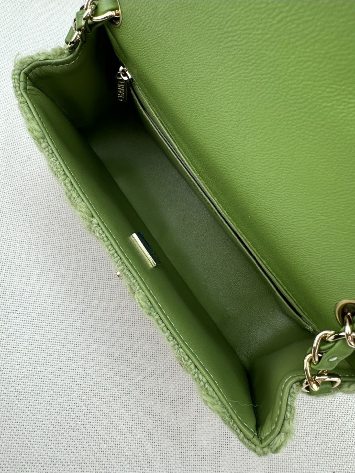 Ch**el MINI CLASSIC 11.12 HANDBAG 20 12 × 20 × 6 cm