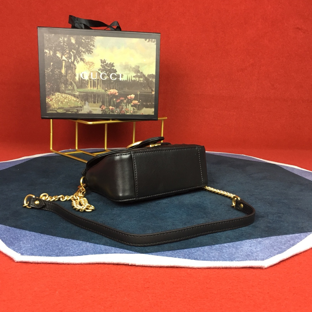 Gvc*1 GG MARMONT MATELASSÉ MINI BAG BLACK 21.6 x12.7 x 6.4cm