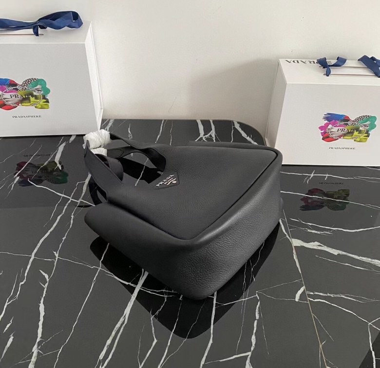 Pra*a Medium Leather Tote 25x21.5x14cm