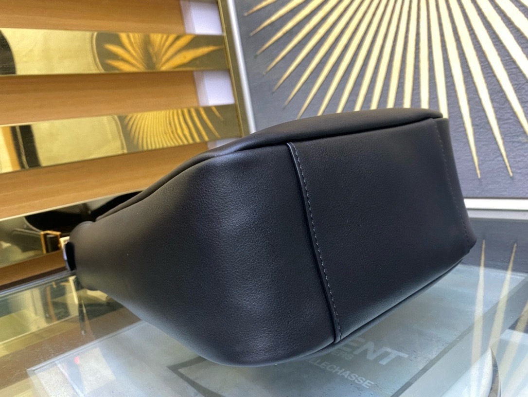 Y51 LE 5 À 7 23x22x8cm