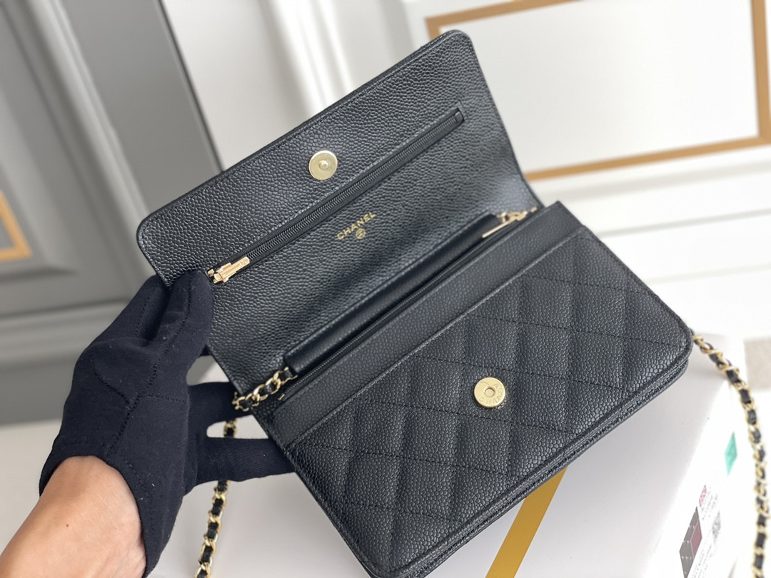 Ch**el WOC CLASSIC WALLET ON CHAIN Gold Buckle 12.3x19.2x3.5cm