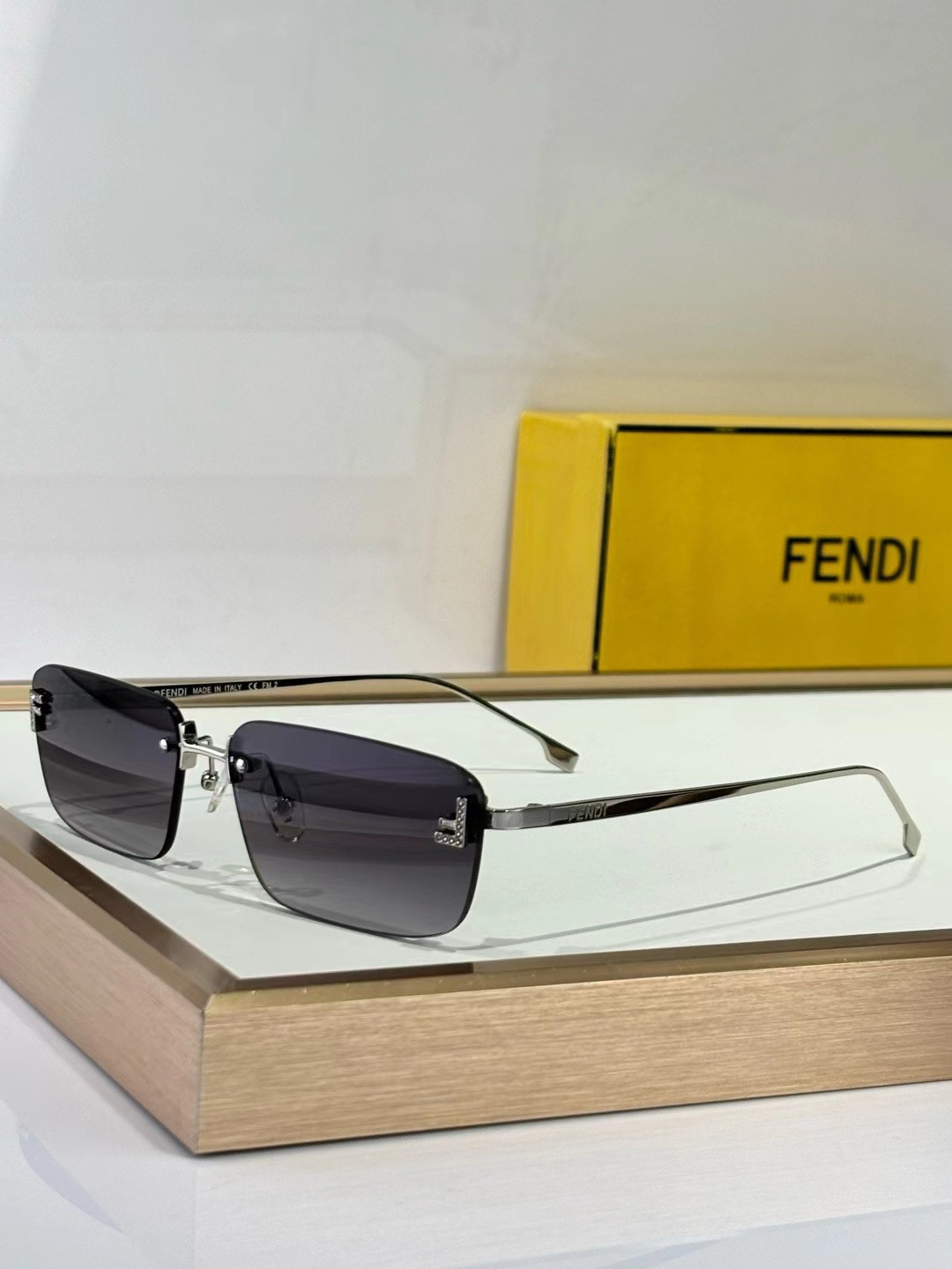 FENDI Glasses FE4172US 58-18-140