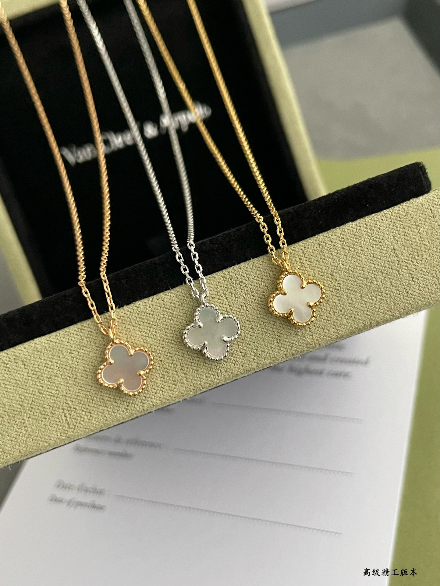 V*n Cl**f & Arpels Mini Necklace Diameter approx 1.0cm,Chain length approx 40+5cm