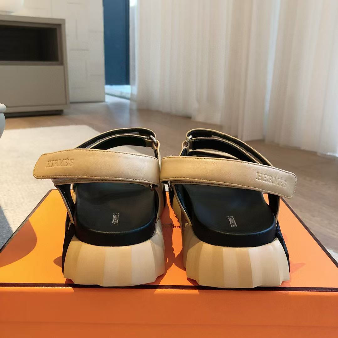 UA H**me5 Junior sandal