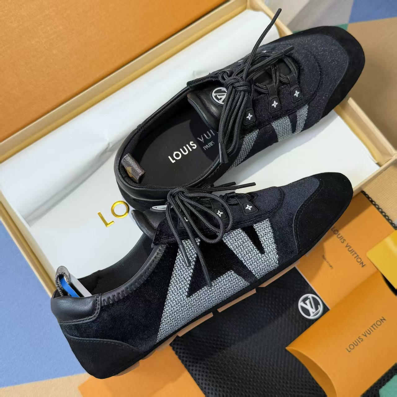 UA LV Sneaker