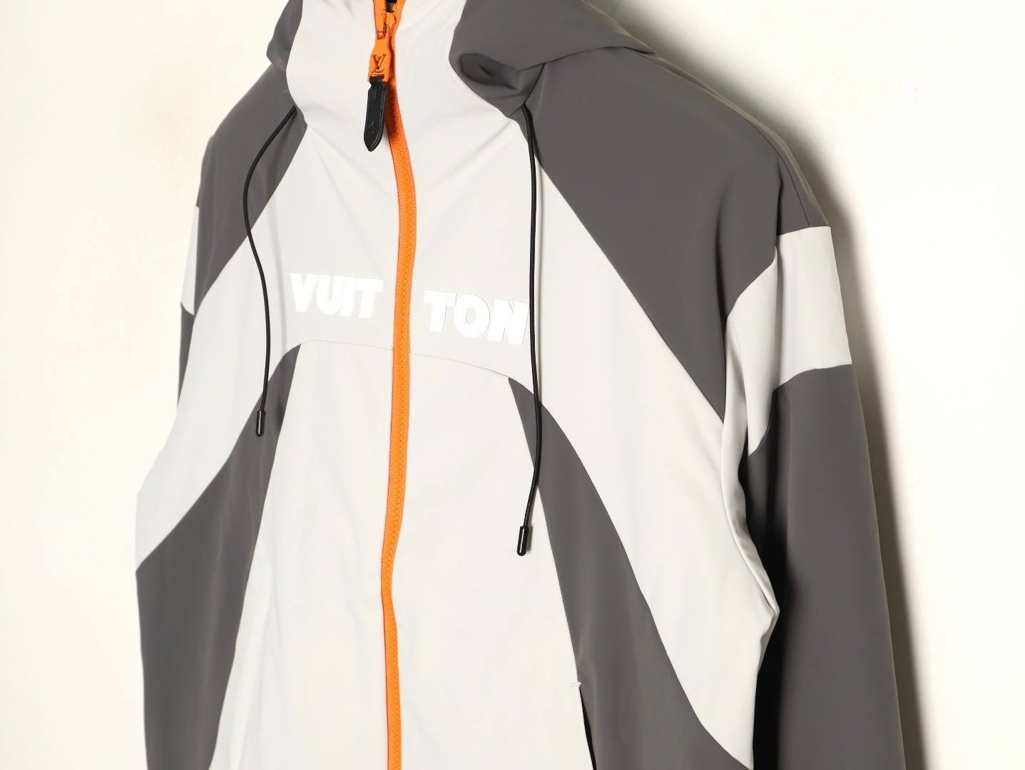 L0vis Vvtt0n 25FW Padded jacket