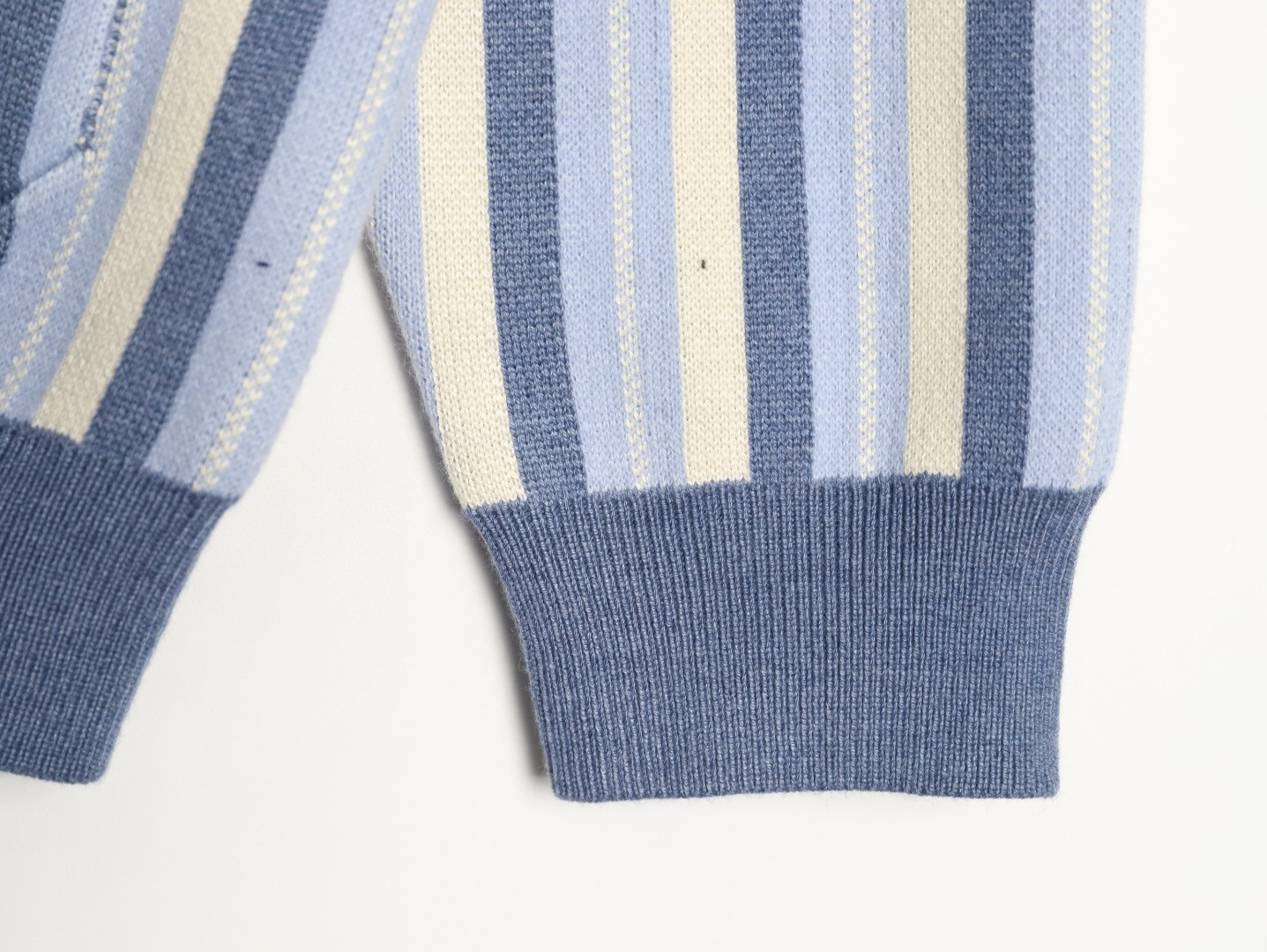 l0vis Vvtt0n lv knitting cardigan