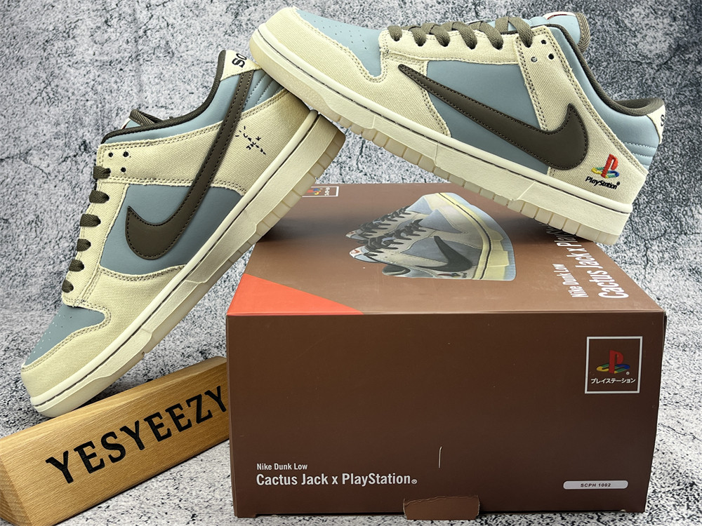 UA NIKE TRAVIS SCOTT X PLAYSTATION X DUNK LOW