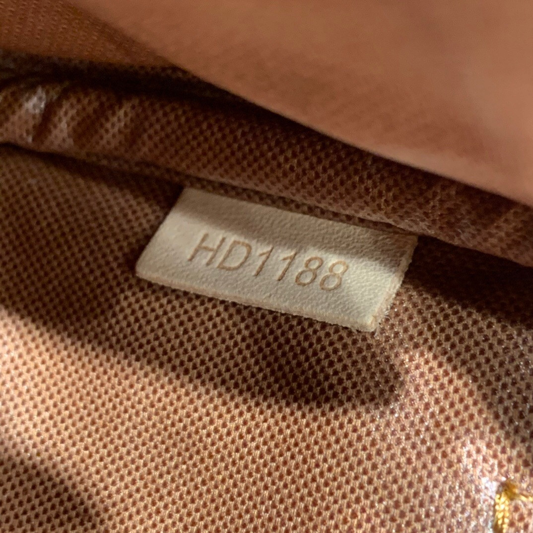 DOPP KIT TOILET POUCH M44494