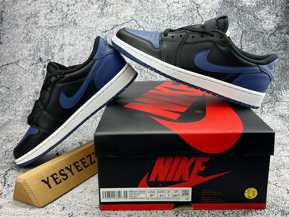 UA WMNS AIR JORDAN 1 RETRO LOW OG 