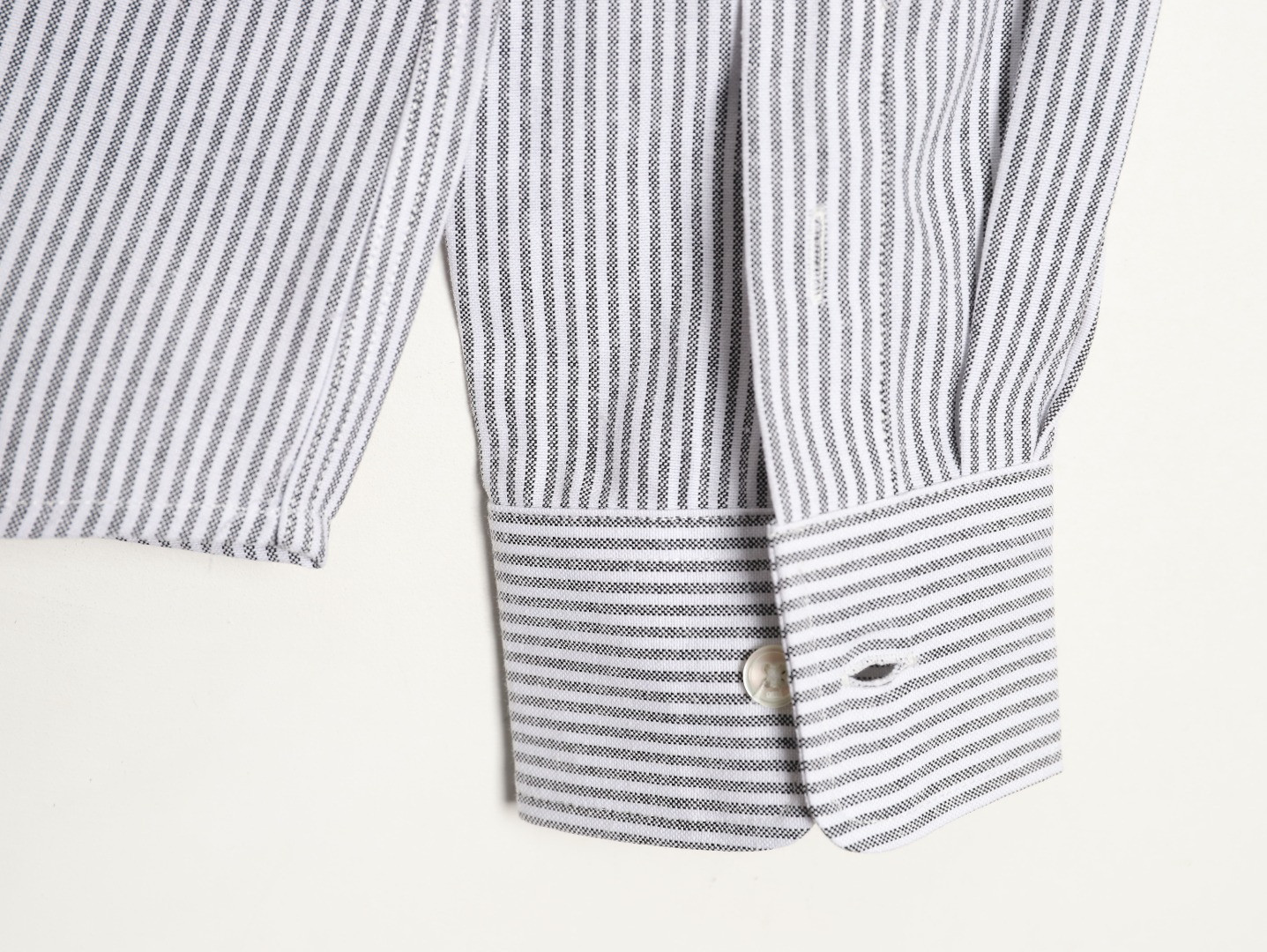 Ami Paris Long-sleeved Shirts