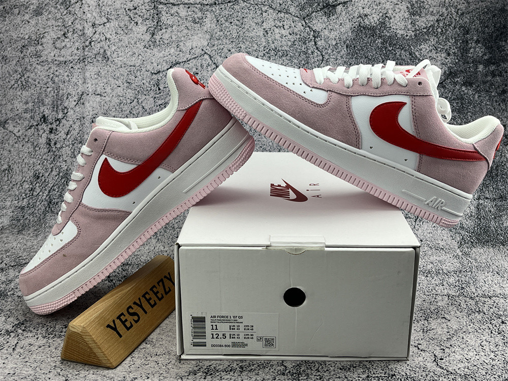 UA NIKE AIR FORCE 1 LOW 