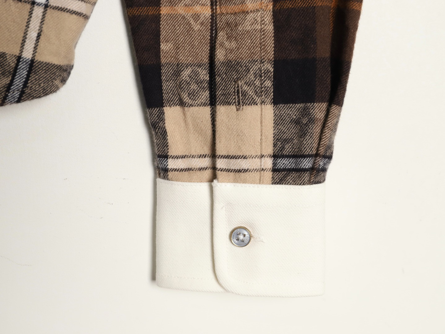 L0vis Vvtt0n LV Long-sleeved Shirts