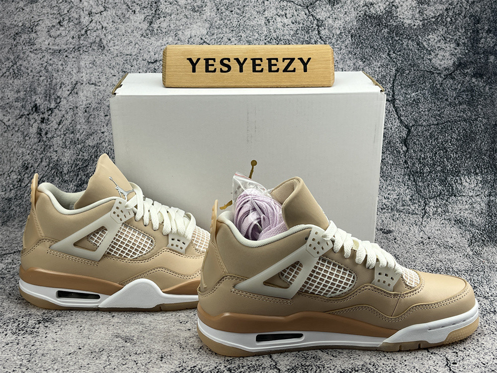 UA WMNS AIR JORDAN 4 RETRO 