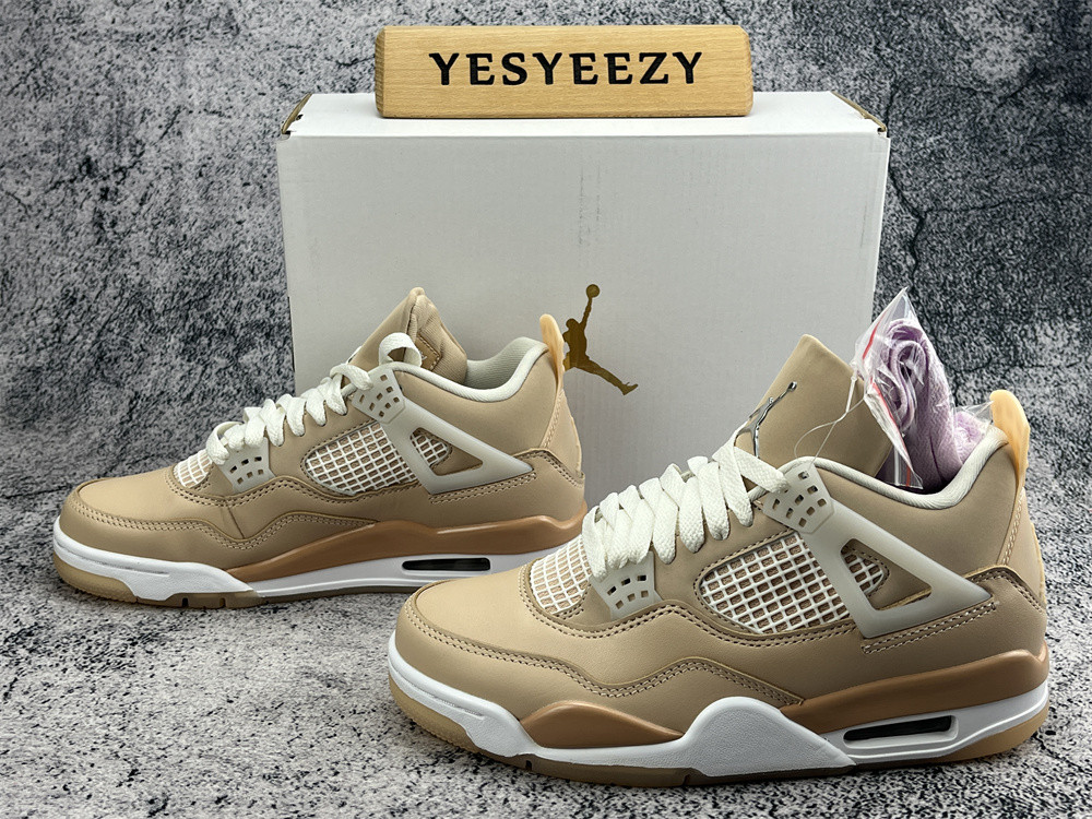 UA WMNS AIR JORDAN 4 RETRO 