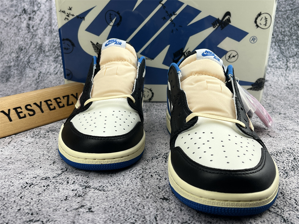 UA FRAGMENT DESIGN X TRAVIS SCOTT X AIR JORDAN 1 RETRO LOW