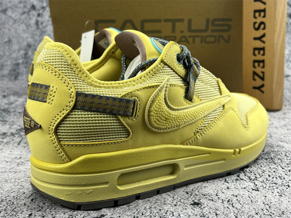 UA NIKE TRAVIS SCOTT X AIR MAX 1 