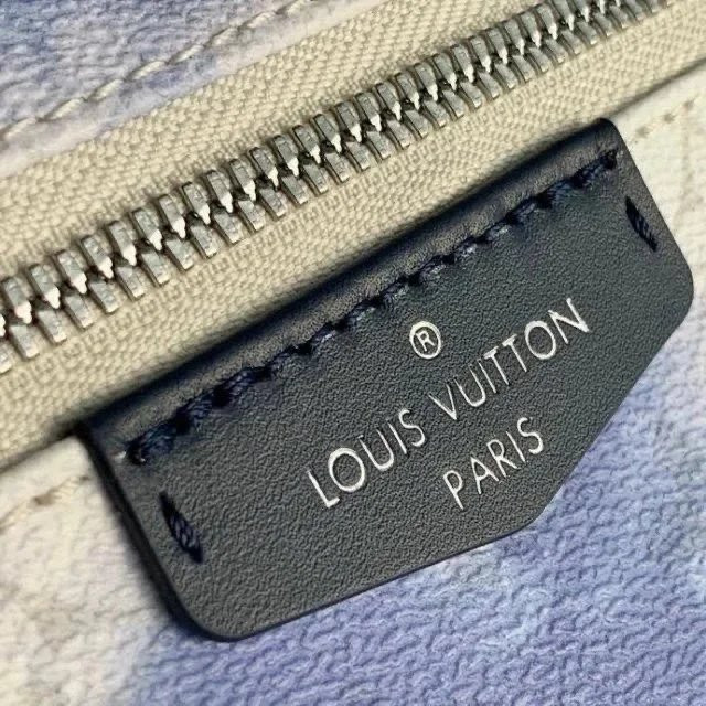 LV DISCOVERY BACKPACK M45760