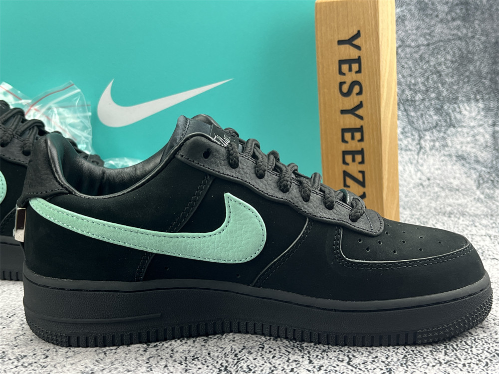 ua T*f*ny & co. x air force 1 low