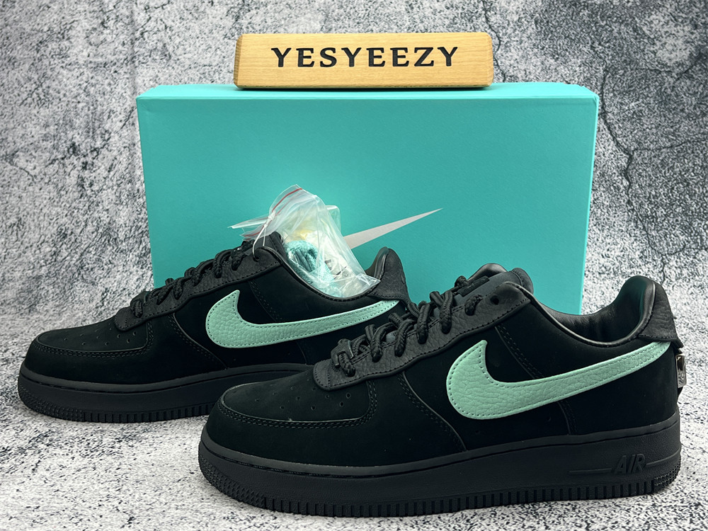 ua T*f*ny & co. x air force 1 low