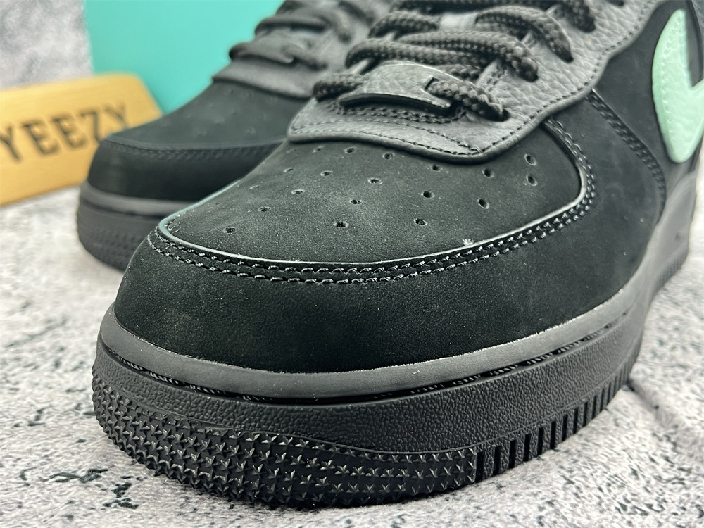ua T*f*ny & co. x air force 1 low