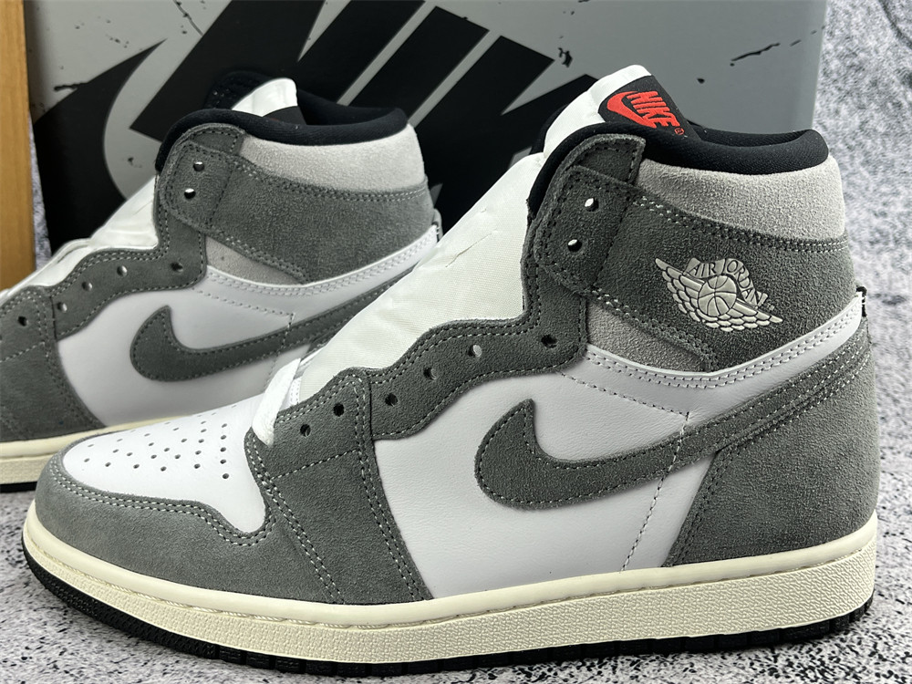 UA AIR JORDAN 1 RETRO HIGH OG 